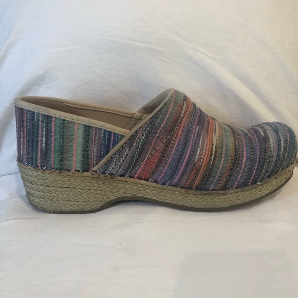 Woman’s Dansko Clog Size EU 39, Faded Rainbow, Slightly Used - Picture 3 of 7
